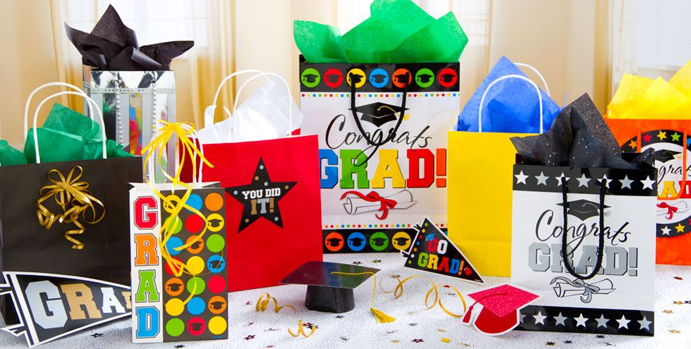 Graduation Gift Bags & Wrap - Party City