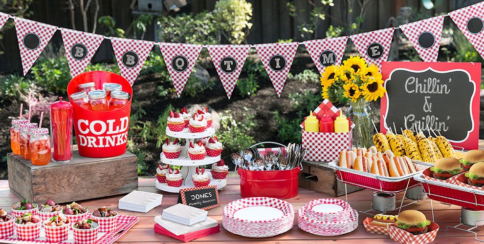 Holiday Canada Party Supplies | Party City Canada